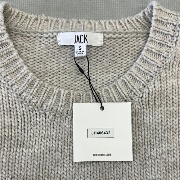 Cream Crew Neck Sweater with Ribbed Cuffs and Asymmetrical Hem - Picture 4 of 4